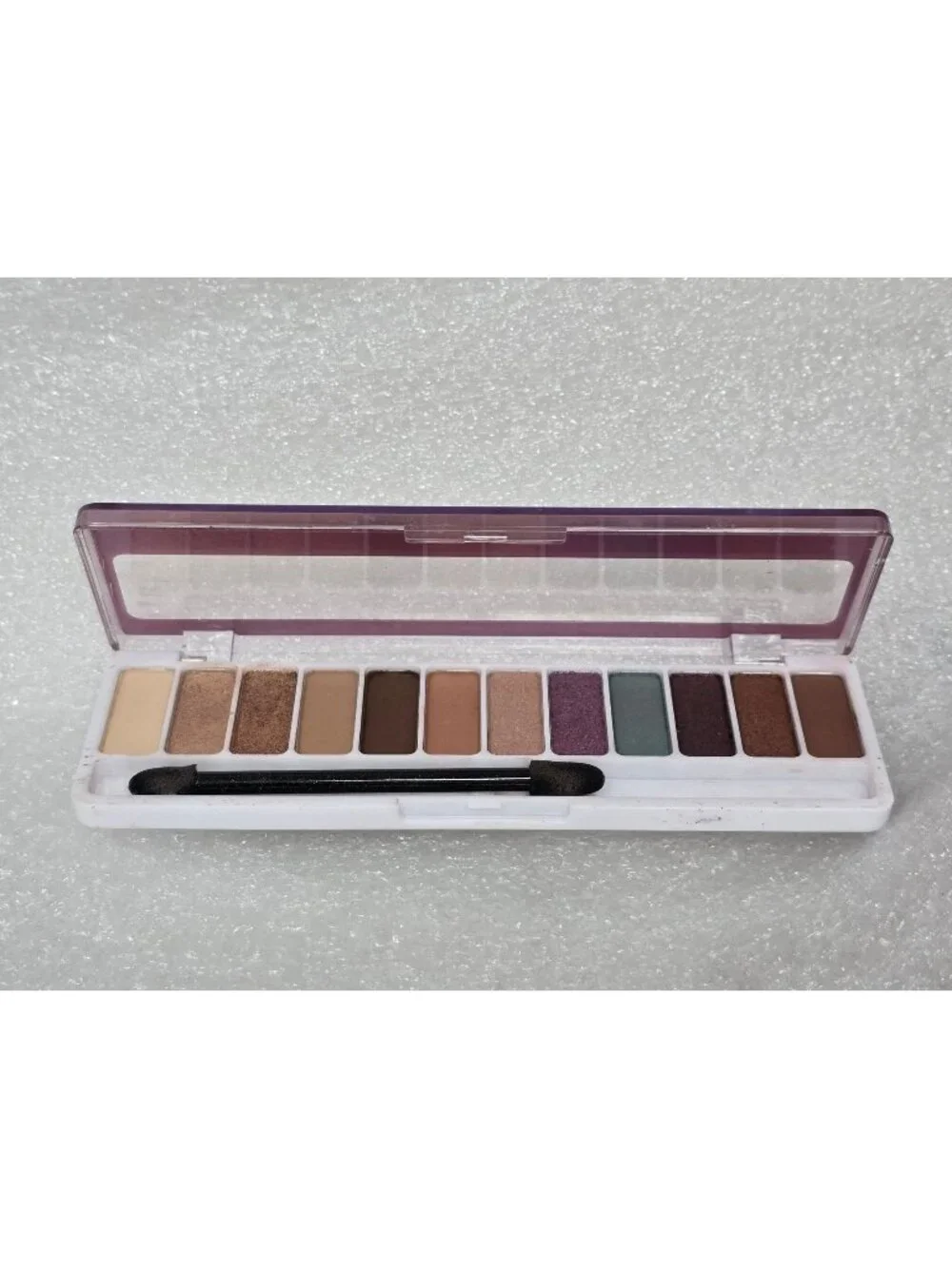 Fang 12-Color Eyeshadow Palette With Neutral & Smoky Blendable Shimmer & Matte
